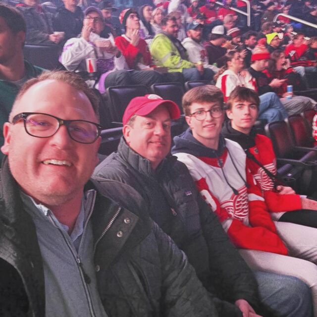 Out here cheering on the @detroitredwings with our friend Tobias with CRCI and more. 🏒